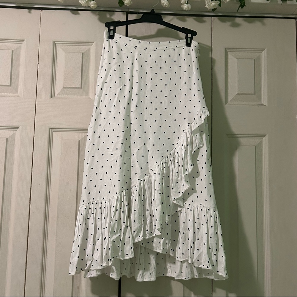 H&M White and Black Polka Dot Midi Skirt
